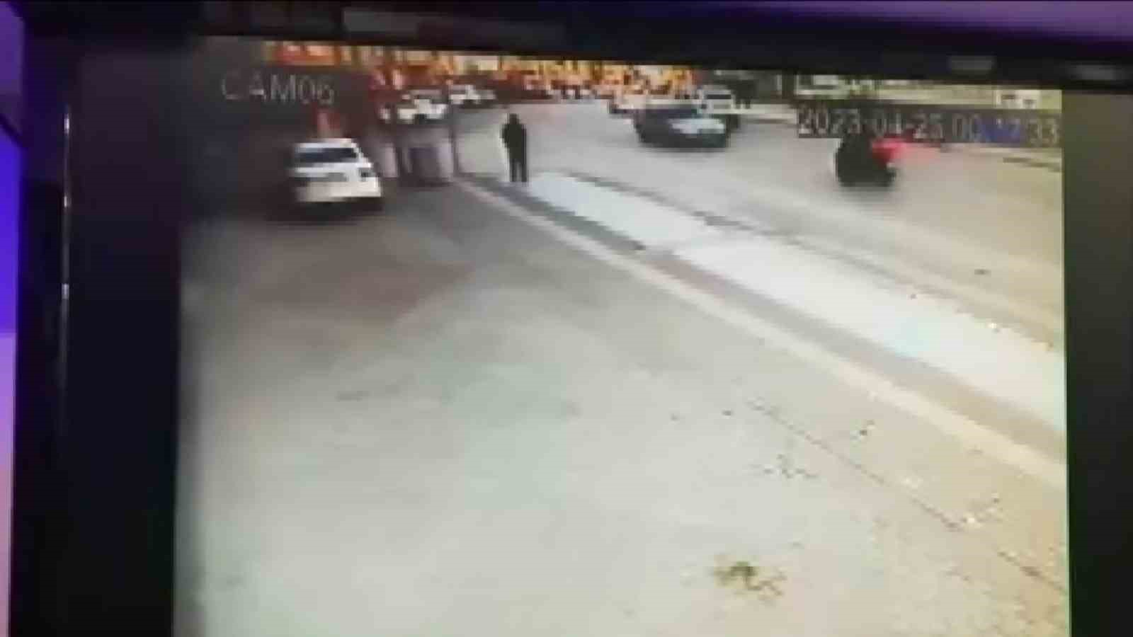 Görüntüler Bursa’dan… Kaza anı kamerada Görüntüler Bursa’dan… Kaza anı kamerada