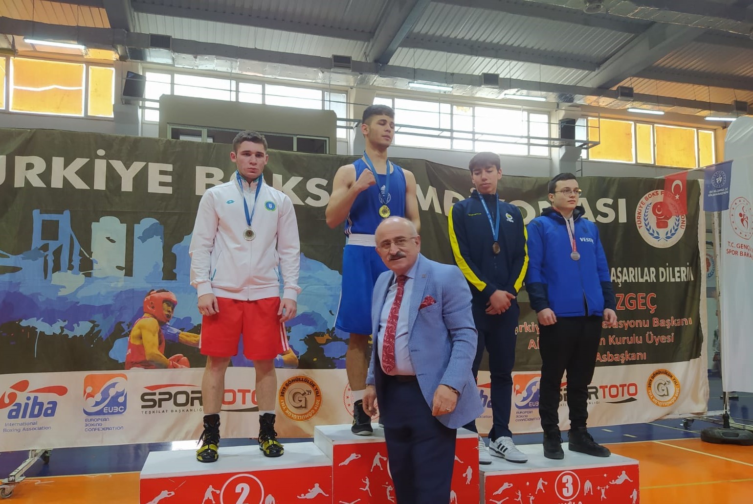 Büyükşehir’li boksörlerden başarı Büyükşehir’li boksörlerden başarı