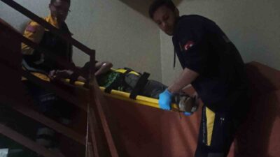 Bursa’da korkunç kaza! Çatı katından apartman boşluğuna düştü…