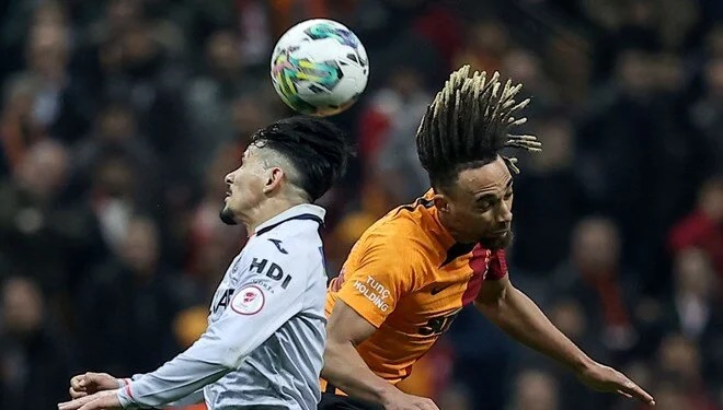 Galatasaray kupaya veda etti, Başakşehir yarı finalde
