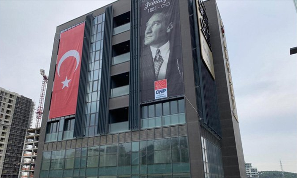 CHP İstanbul İl Başkanlığı’na ateş açıldı iddiası