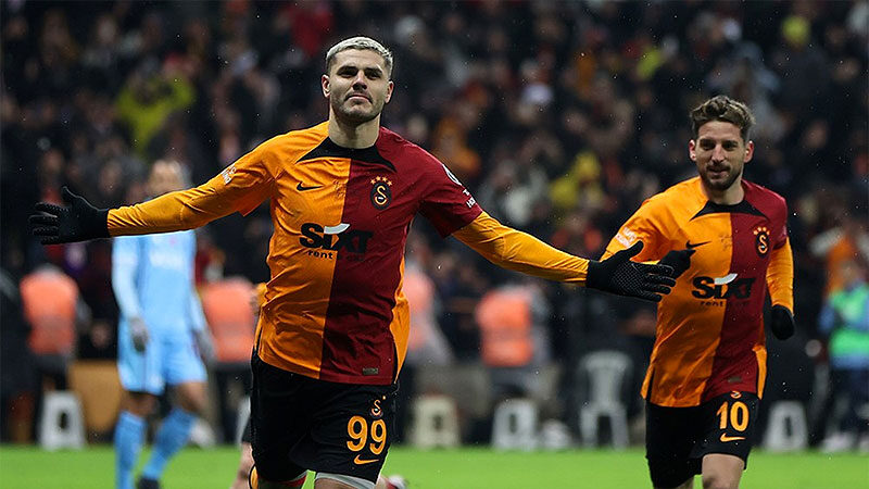 Mauro Icardi'nin bonservisini almak isteyen Galatasaray'ın, yıldız golcü için PSG'ye