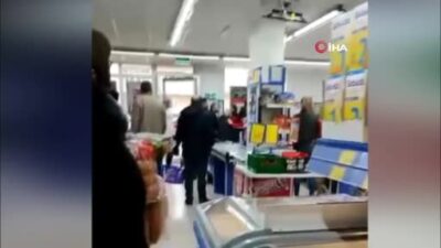 Bursa’da zincir markette kavga! O anlar kamerada