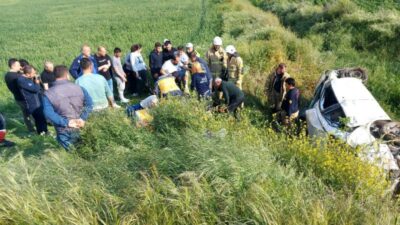 İzmir’de takla atan otomobildeki 1 kişi hayatını kaybetti