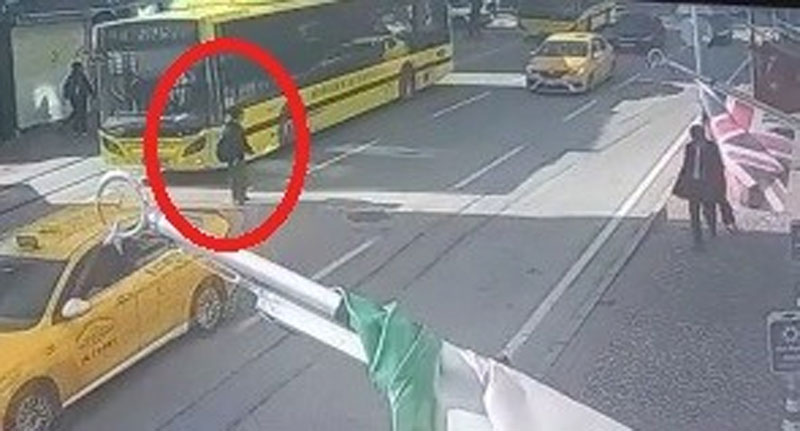 Görüntüler Bursa’dan! Altgeçidi kullanmadı, canından oluyordu
