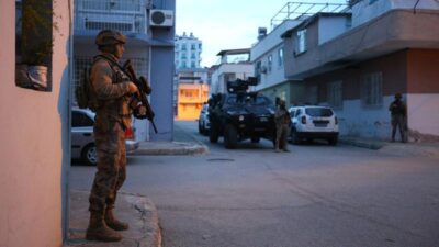 Kökünü Kurutma Operasyonu: 77 adrese baskın