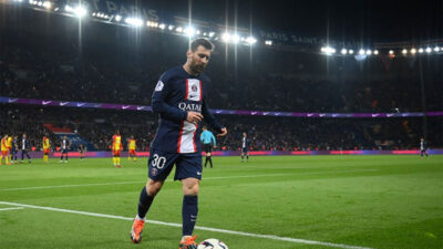 Paris Saint Germain'le sözleşmesi sezon sonunda bitecek Lionel Messi'yi kadrosuna