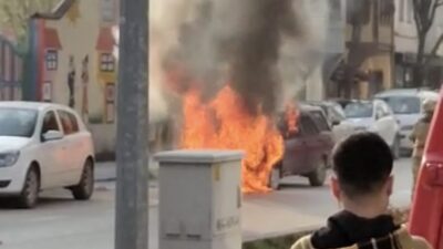 Bursa’da otomobil alev alev yandı