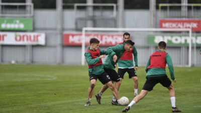 Bursaspor’da Düzcespor maçı hazırlıkları sürüyor