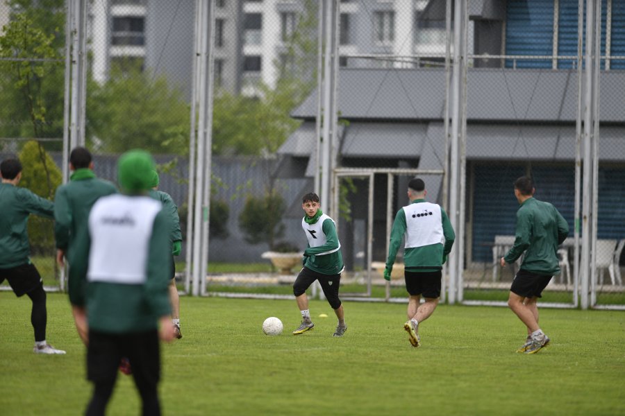 Bursaspor taktik çalıştı Bursaspor taktik çalıştı