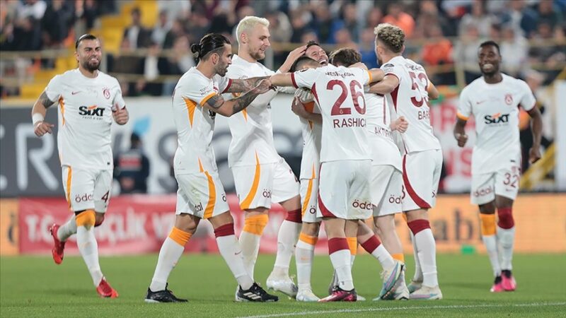 Spor Toto Süper Lig lideri Galatasaray, şampiyonluk yarışında emin adımlarla