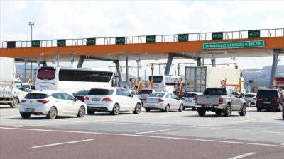 Osmangazi Köprüsü’nde bayram tatili yoğunluğu