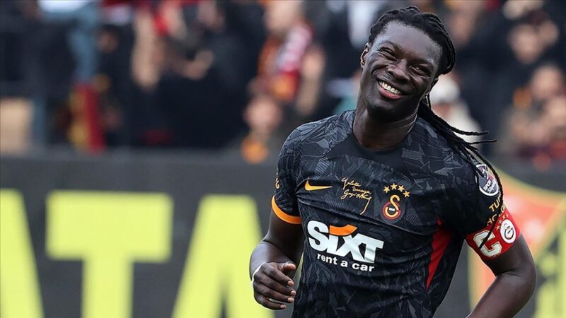 Galatasaray Kulübü Sportif AŞ Başkan Vekili Erden Timur, "Gomis olayı