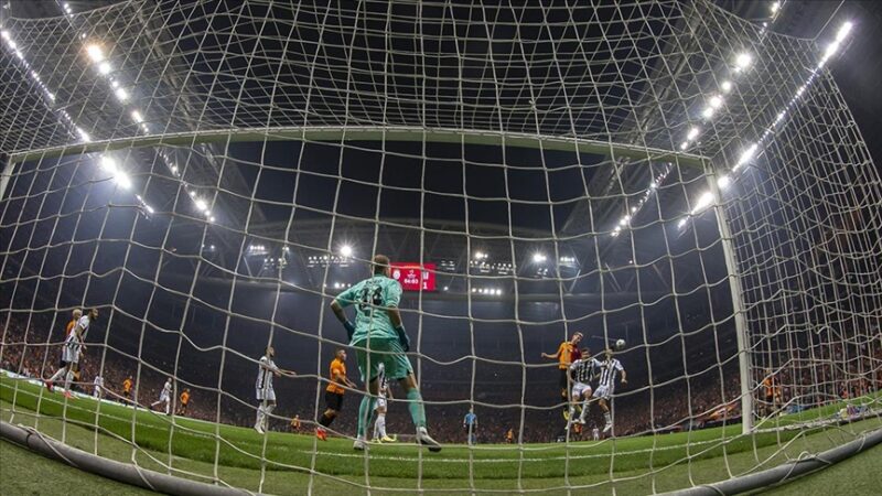 Spor Toto Süper Lig'in 32. haftasında 30 Nisan Pazar günü