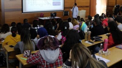 Üniversitelerde hibrit modeli! Yüz yüze eğitim bugün başlıyor