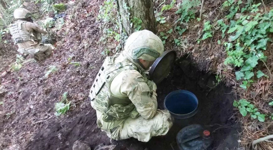 Amanoslar’da PKK’nın malzemeleri ele geçirildi