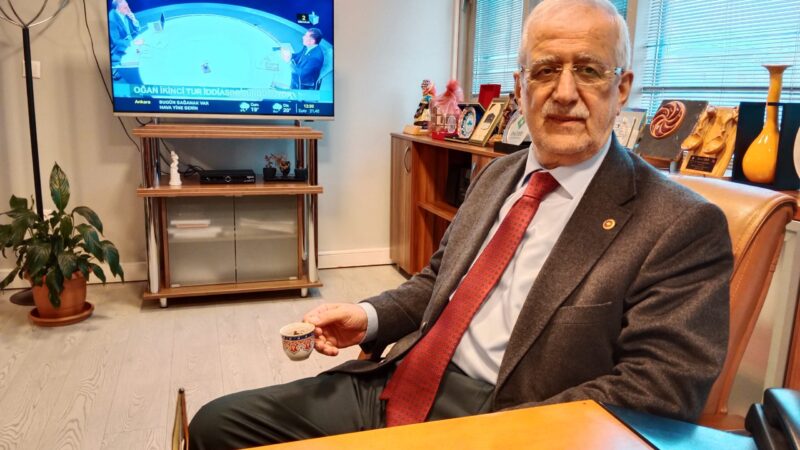 Olay Gazetesi Yazarı Ahmet Emin Yılmaz, AK Parti Bursa Milletvekili