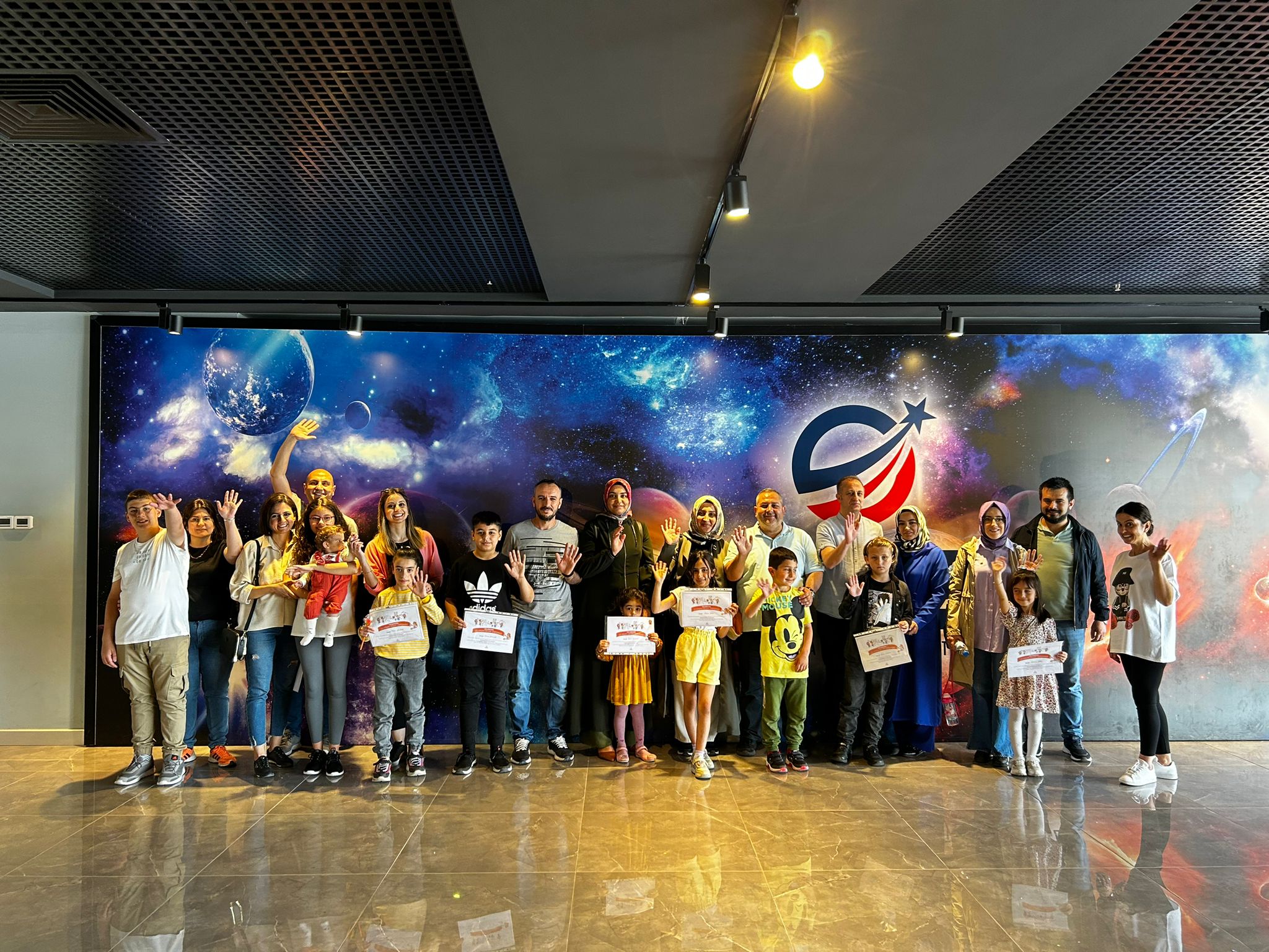 ÜÇGE’nin çocuk ressamları GUHEM’de buluştu