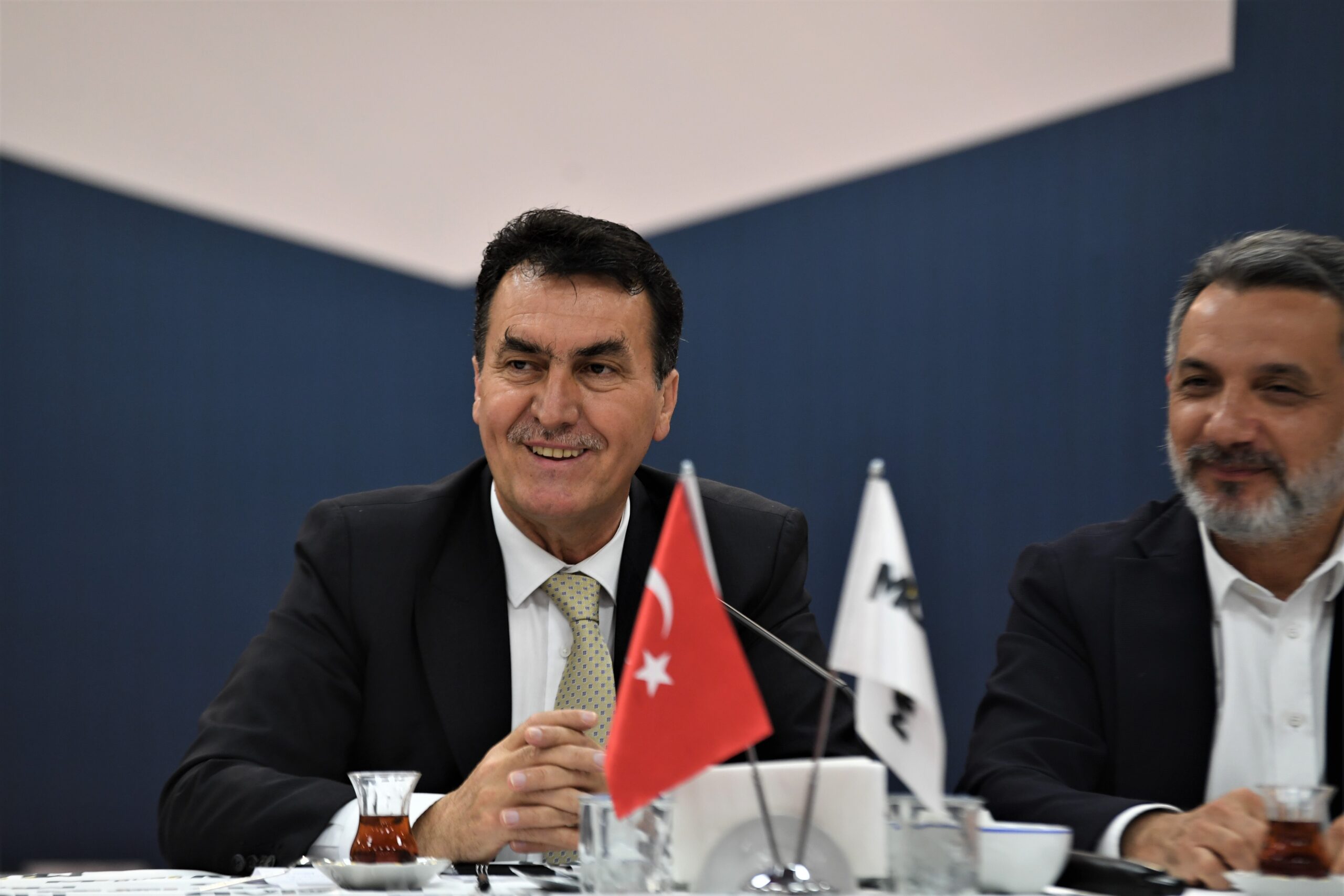 Başkan Dündar projelerini anlattı, iş adamları hayran kaldı