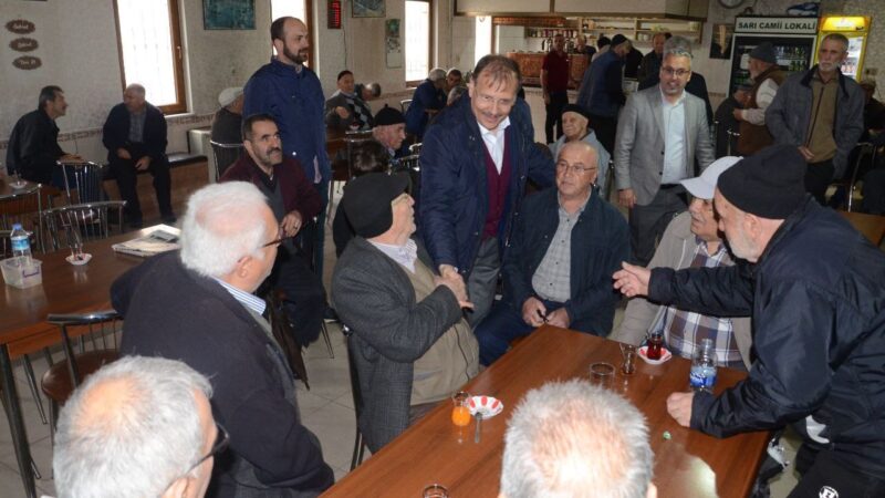 Bursa’nın eski Bakanı Çavuşoğlu’dan dikkat çeken seçim yorumu! Olay Gazetesi Yazarı Ahmet Emin Yılmaz, AK Parti Genel Merkezi
