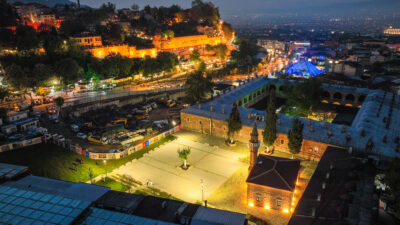 Bursa’nın kalbinde tarihi dönüşüm! 65 yıl sonra ilk cuma