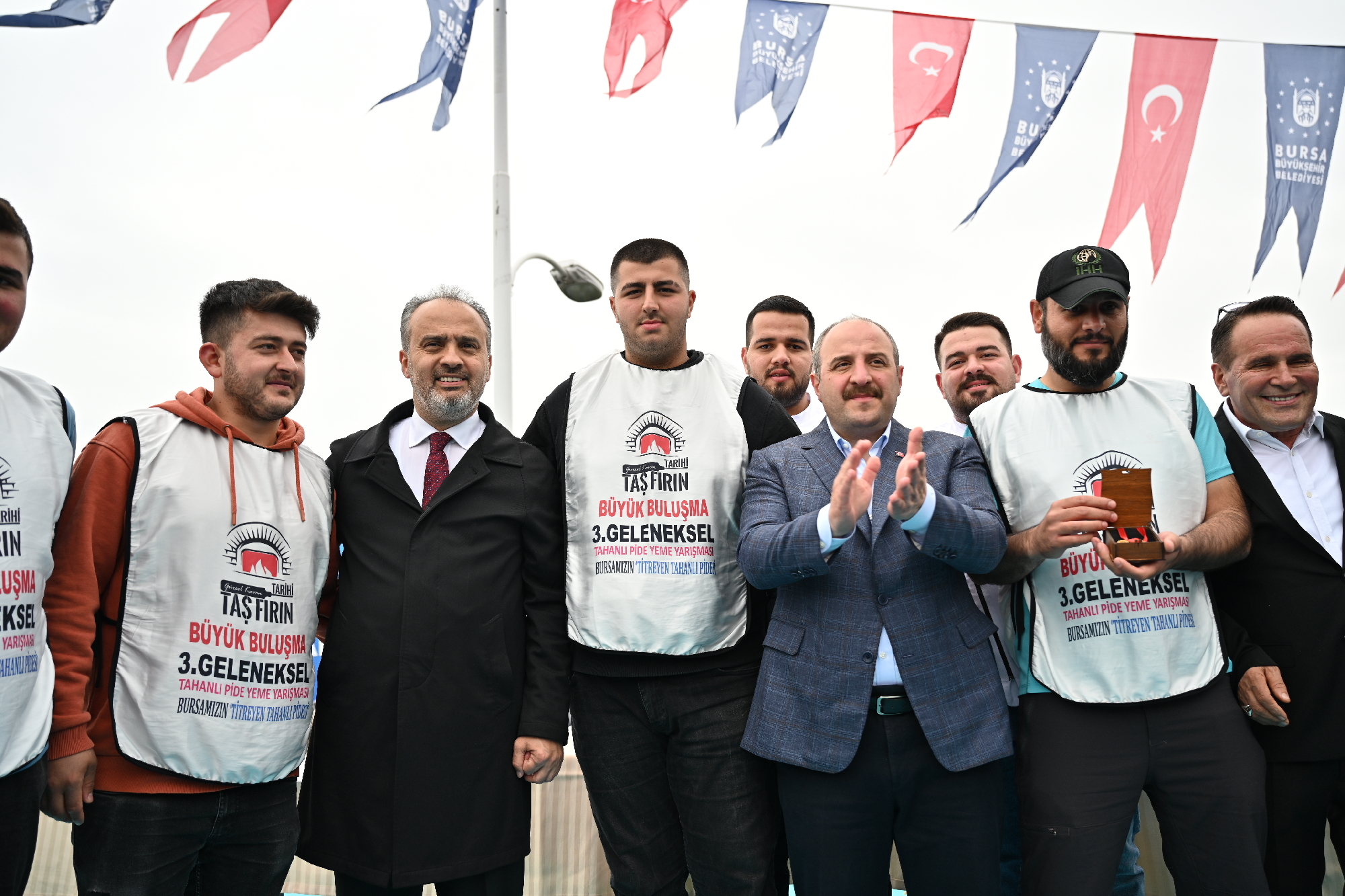 Bursa’nın lezzeti 7 dakikada 5 küçük altın kazandırdı Bursa’nın lezzeti 7 dakikada 5 küçük altın kazandırdı