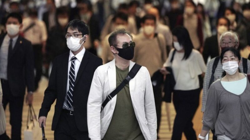 Japonya, Covid-19’u mevsimsel grip kategorisine aldı Japonya'da hükümet, Covid-19'u, mevsimsel gribin bulunduğu "Kod 5" hastalık kategorisine