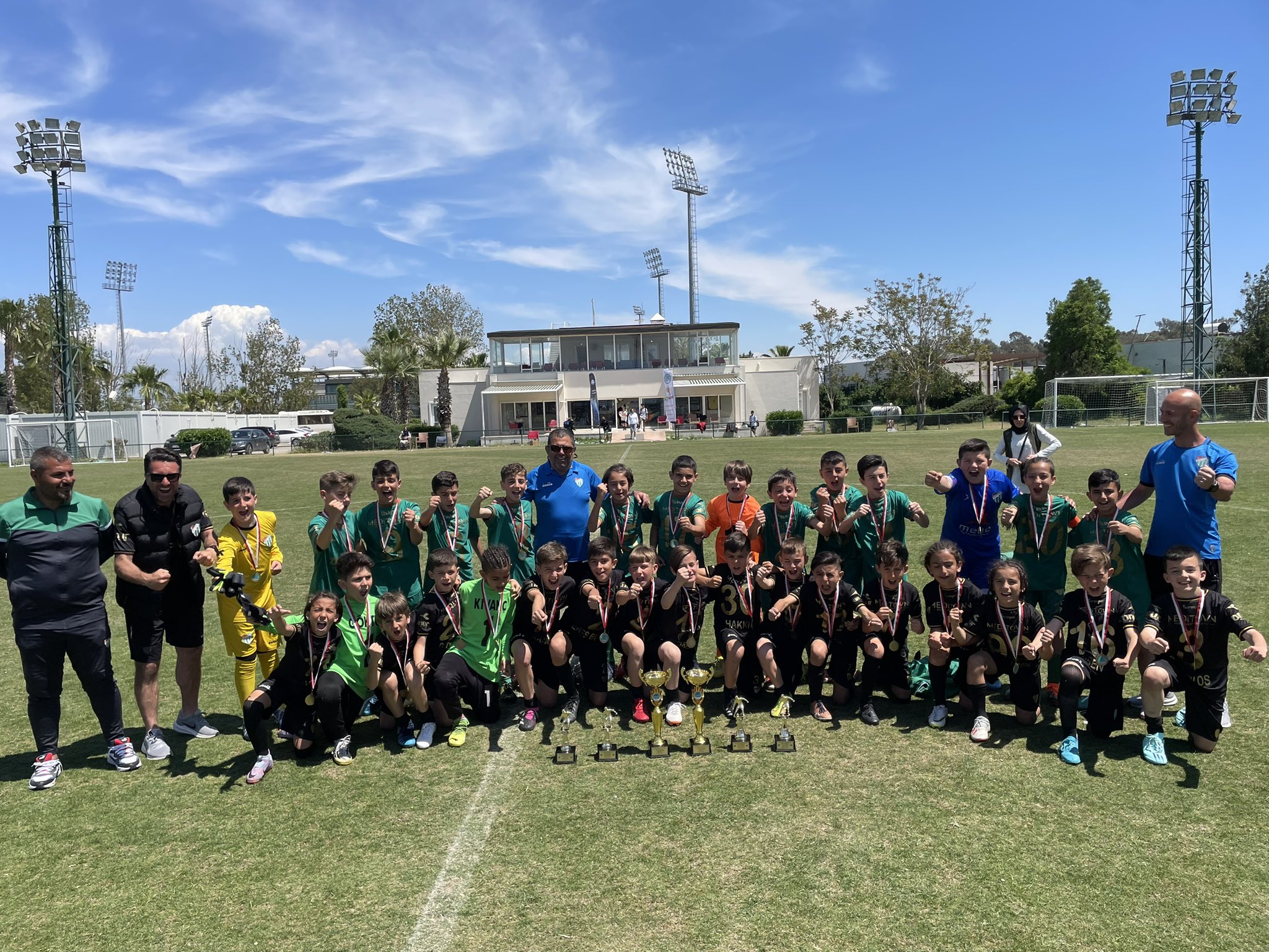 Bursaspor’dan çifte şampiyonluk!