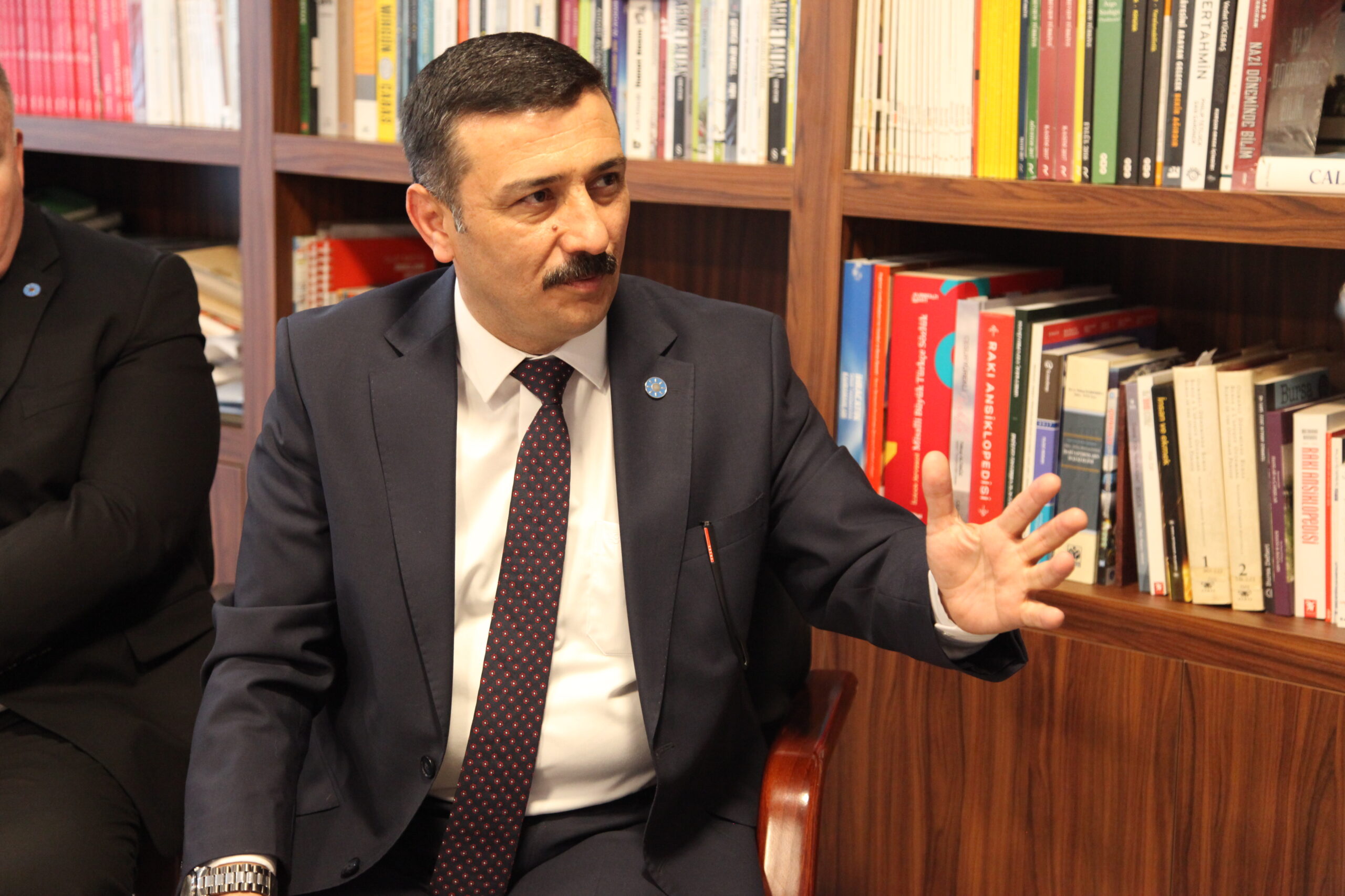 Selçuk Türkoğlu’ndan Bursa’daki Suriyelilerle ilgili vatandaşlık iddiası!