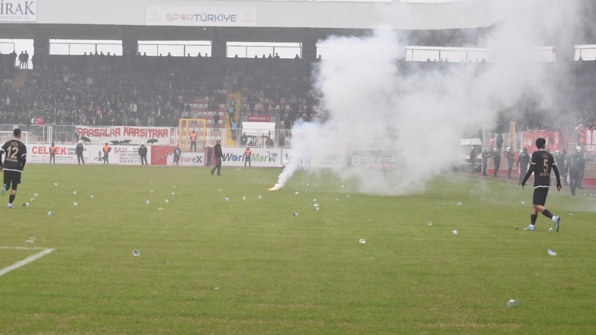 Bursaspor’un grubunda neler oluyor! O maç seyircisiz mi oynanacak?