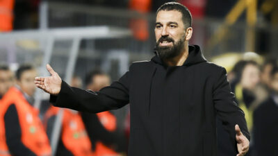 Arda Turan galibiyetle tanışamadı