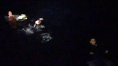 Yunanistan’ın geri ittiği tekne battı; 1 göçmen öldü, 6 kişi kurtarıldı, 1’i bebek 2 kişi aranıyor