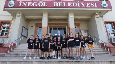 Başkan Taban, İngiltere’den gelen öğrencileri misafir etti