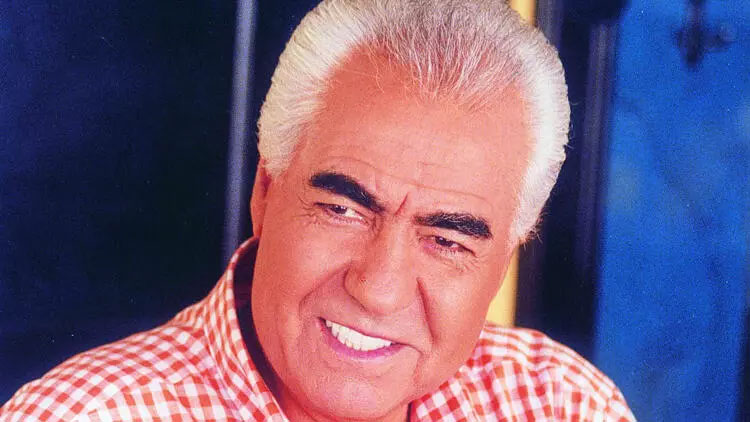 Usta müzisyen Nuri Sesigüzel hayatını kaybetti