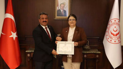 Aile ve Sosyal Hizmetler Bakanı Yanık, mazbatasını aldı