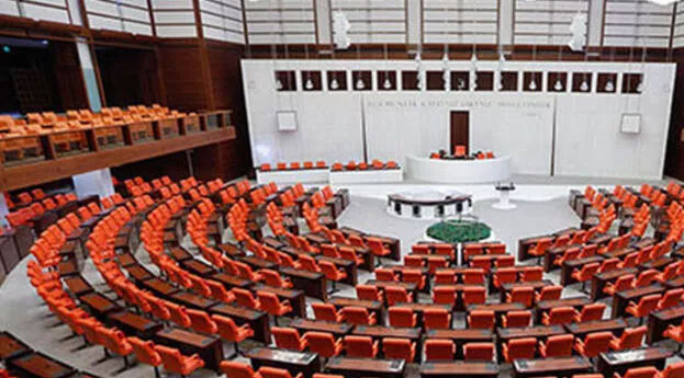 28. dönem milletvekillerinin yemin edeceği tarih belli oldu