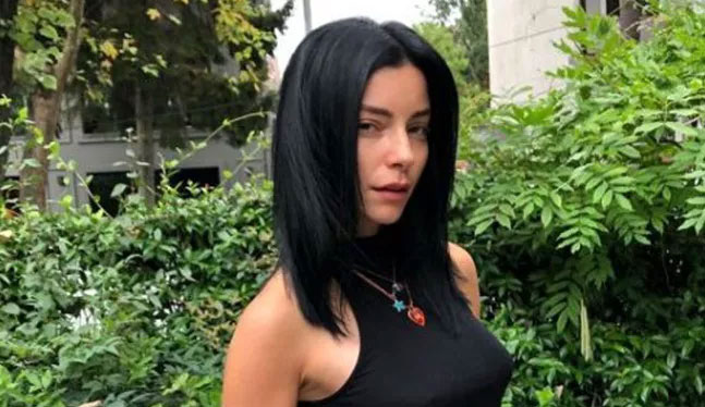 Merve Boluğur saçlarını kısacık kestirdi! Dünyaca ünlü yıldıza gönderme