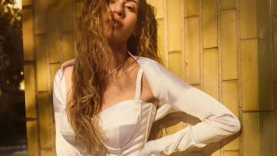 Sinem Kobal kızı Lalin ile görüntülendi!