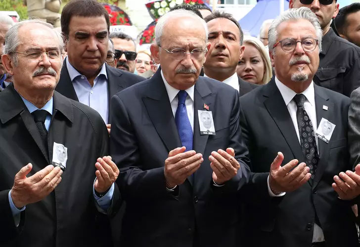 Kılıçdaroğlu ailesinin acı günü Kılıçdaroğlu ailesinin acı günü