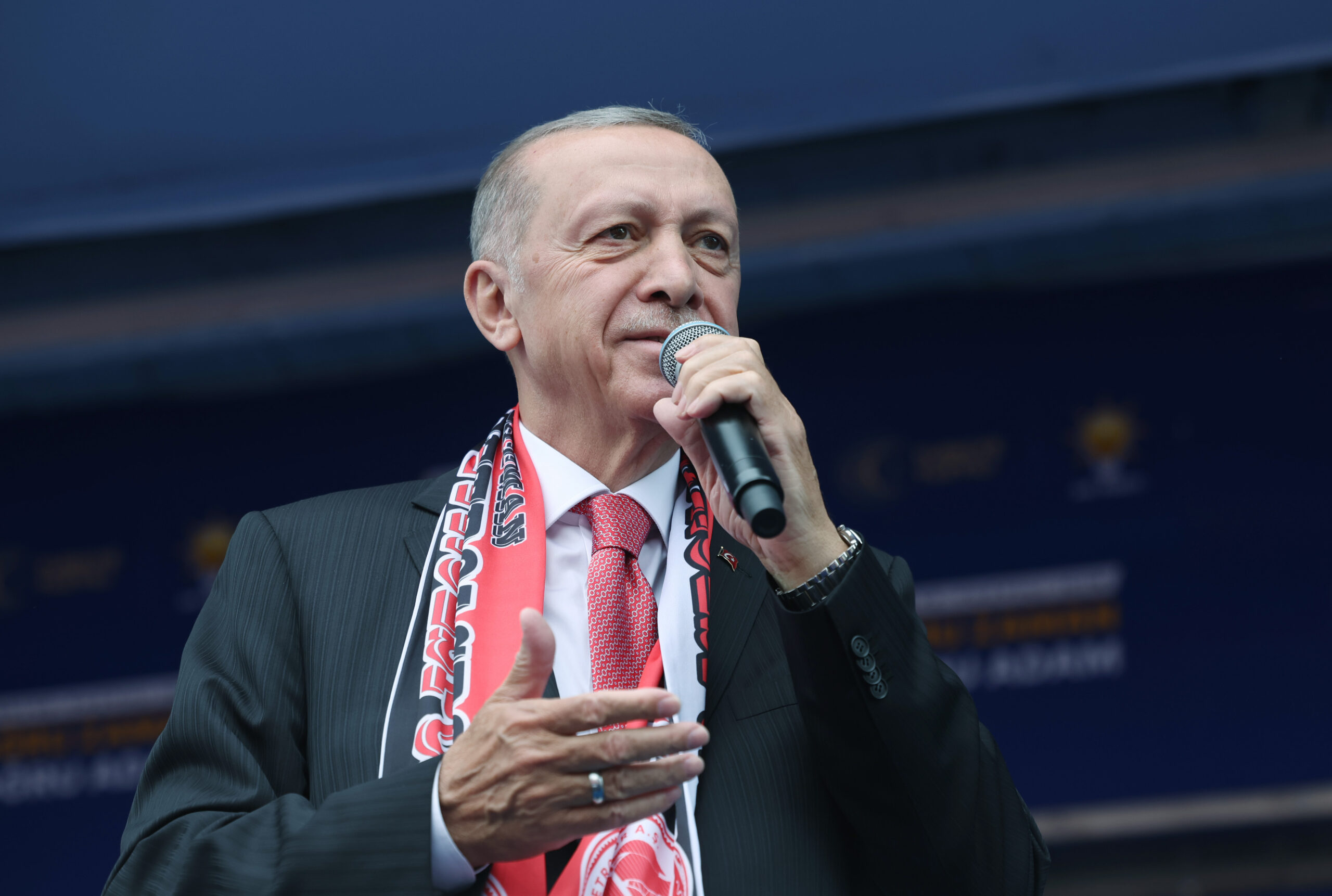 Cumhurbaşkanı Erdoğan: ‘Kirli ellerin oyunları bizi yıldıramaz’