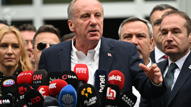Muharrem İnce adaylıktan resmen çekildi! Belge YSK’ya teslim edildi… Memleket Partisi Seçim İşlerinden Sorumlu Genel Başkan Yardımcısı Yavuz Kayhan