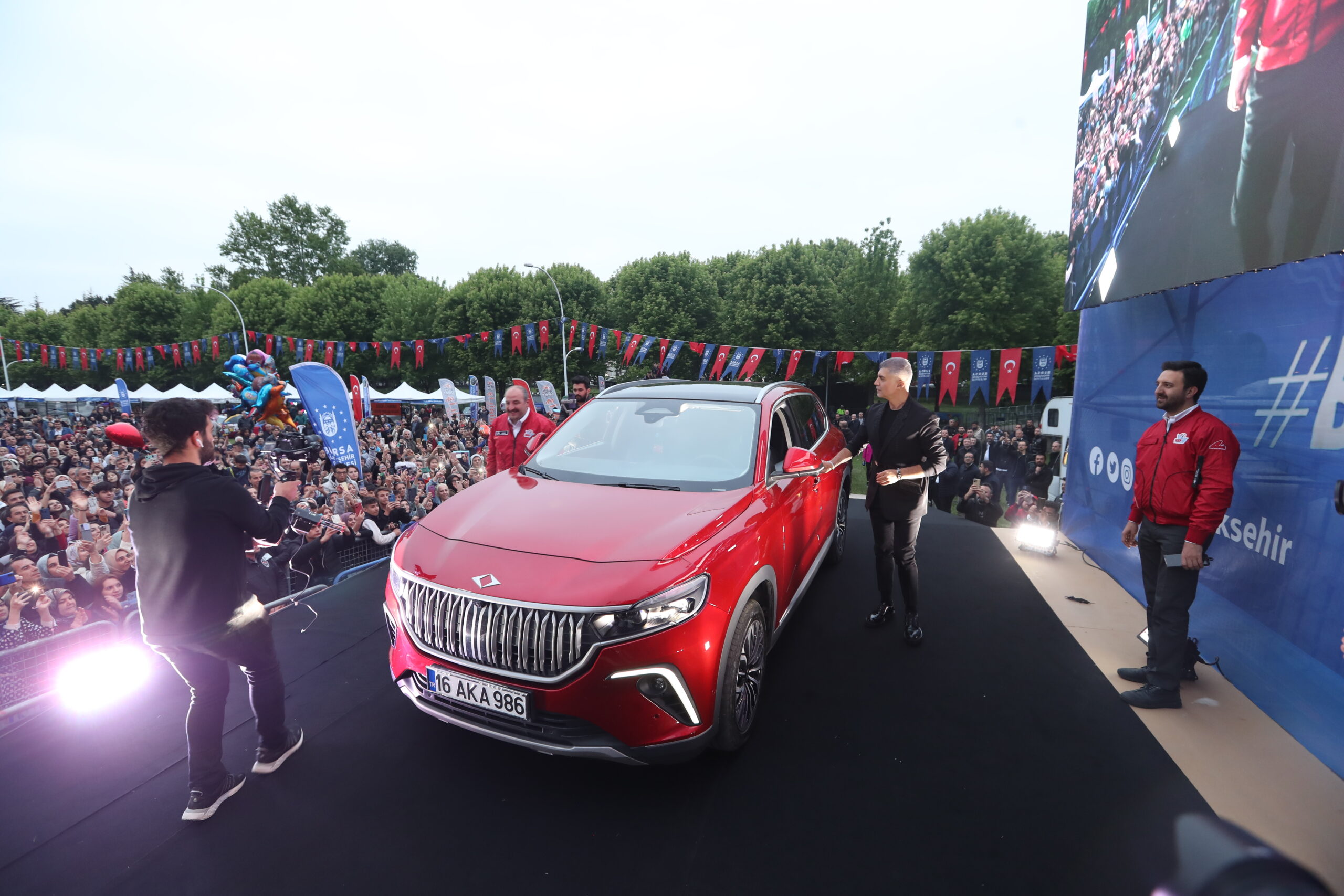 Bursa’da büyük buluşma! Togg sahneye çıktı…