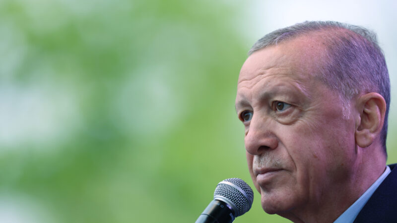 Cumhurbaşkanı Erdoğan: ‘Akşener’i masaya döndürenle, İnce’yi çektiren aynı güçtür’ Cumhurbaşkanı Recep Tayyip Erdoğan, adaylıktan çekilen Memleket Partisi Genel Başkanı