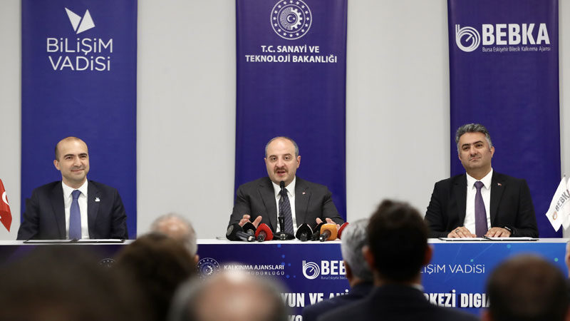 Sanayi ve Teknoloji Bakanı Mustafa Varank, "Türkiye'de özellikle teknoloji tabanlı