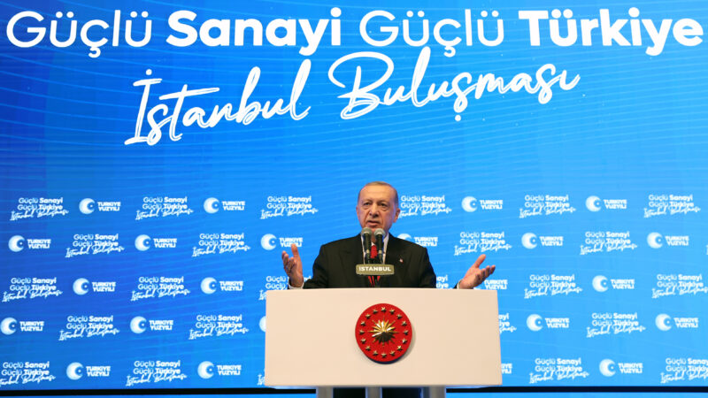 Cumhurbaşkanı Erdoğan: ‘Ortada masa falan kalmadı’ Cumhurbaşkanı Recep Tayyip Erdoğan, İstanbul Kongre Merkezi'nde düzenlenen "Güçlü Sanayi