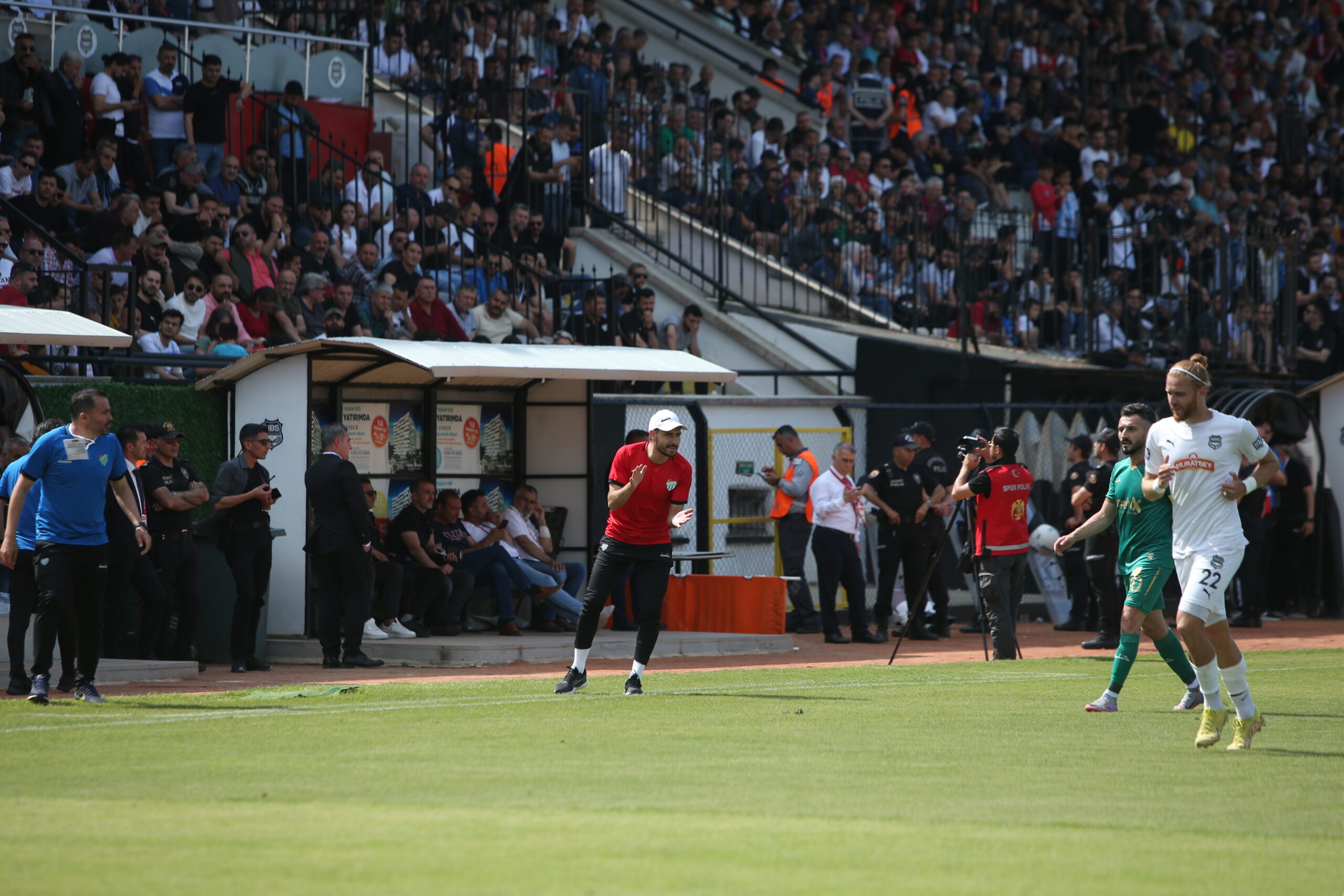 Özer Hurmacı’dan flaş Bursaspor açıklaması; ‘Önümüzdeki sezon…’ Özer Hurmacı’dan flaş Bursaspor açıklaması; ‘Önümüzdeki sezon…’
