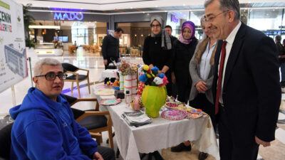 Osmangazi’de ‘Aynı Bahçenin Farklı Çiçekleri’ göz kamaştırdı