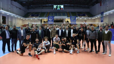 Bursa Büyükşehir Belediyespor Galatasaray HDI Sigorta'ya mağlup oldu ve sezonu