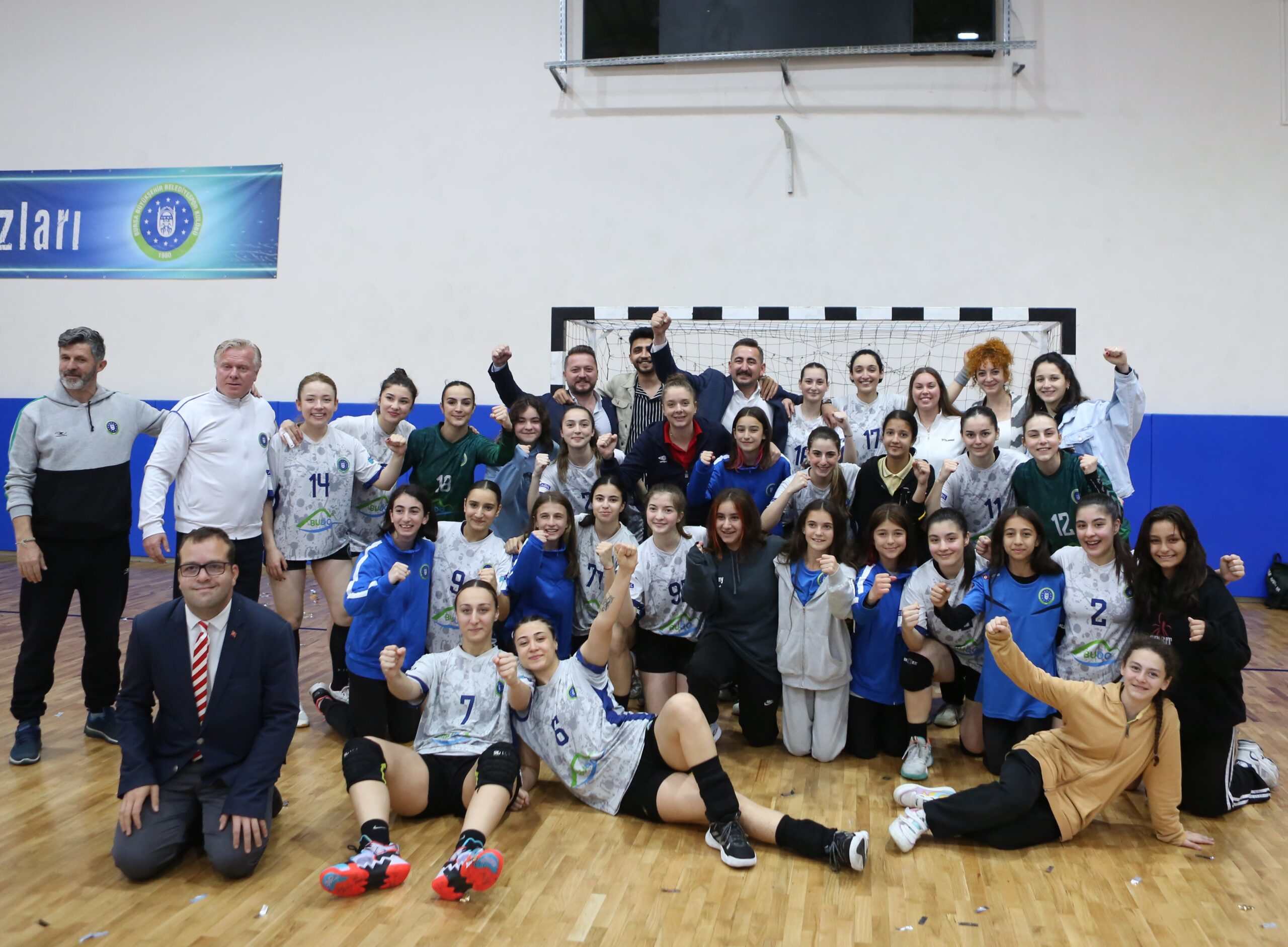 Poyrazın Kızları, Süper Lig yolunda son virajda Poyrazın Kızları, Süper Lig yolunda son virajda