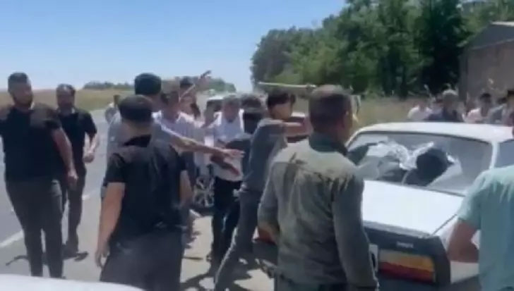 Seçim kavgası kamerada! İki aşiret birbirine girdi